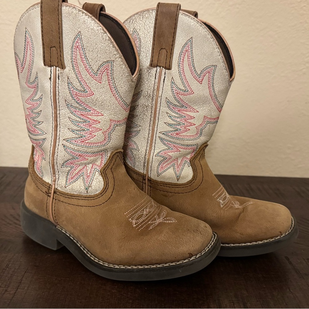 Shyanne Brown, Silver & Pink Girls Western Cowboy Boots